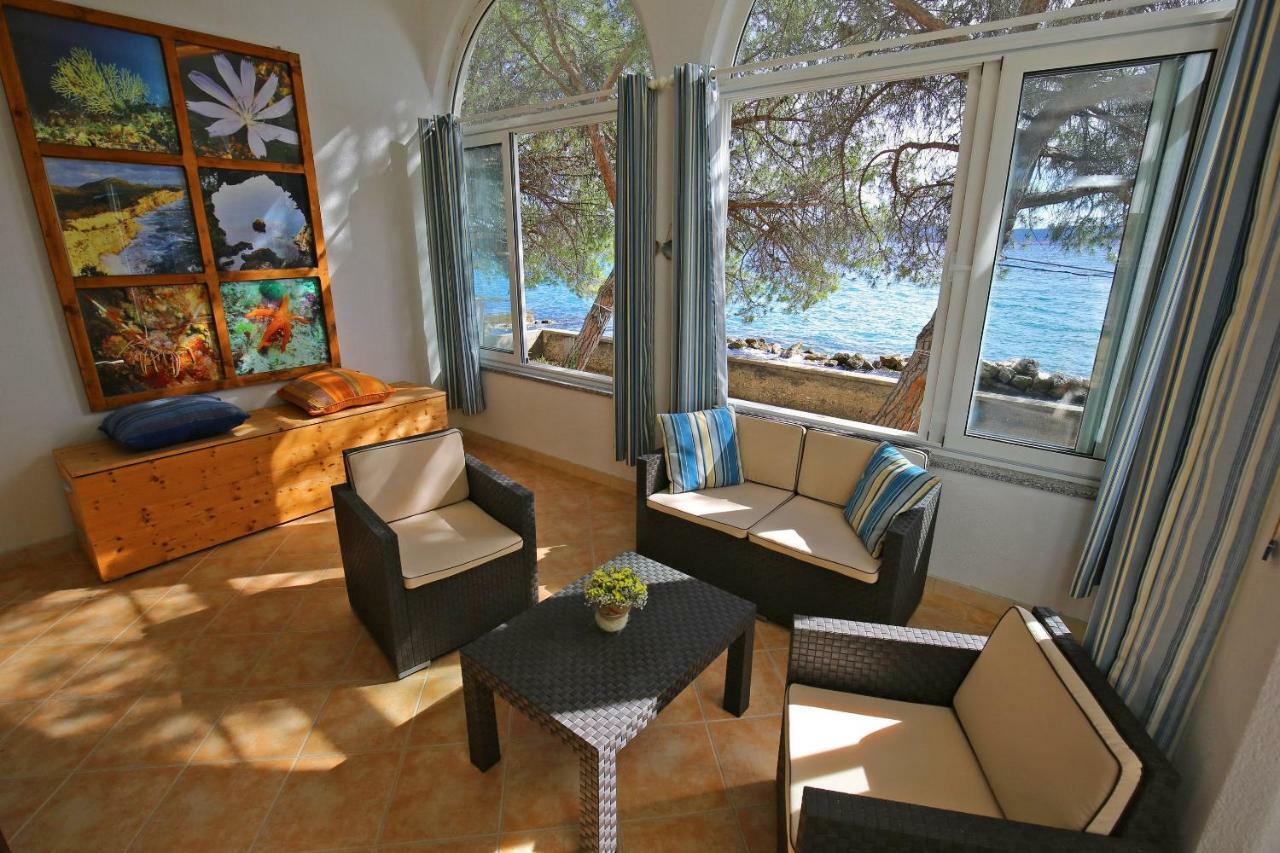 Seafront Beach Apartment - Directly At The Beach Zadar Exterior photo